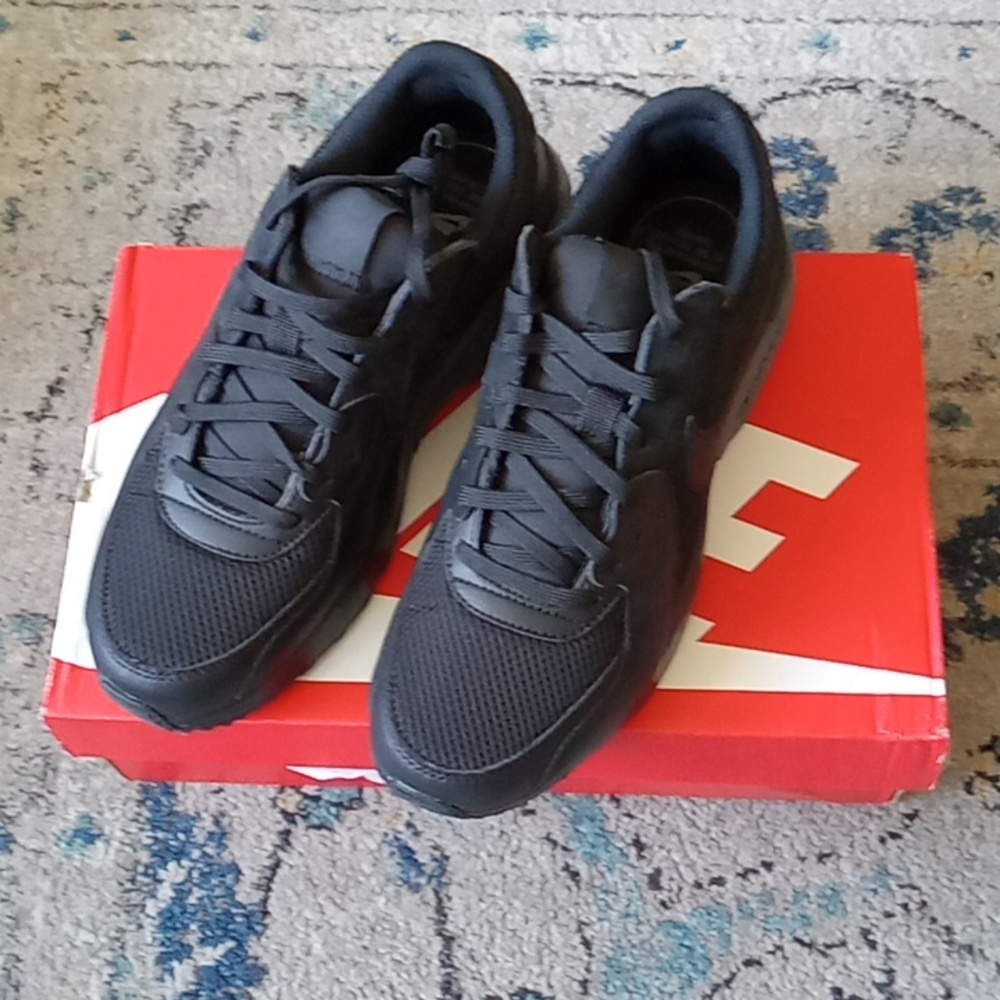 Nike Men's Athletic Shoes-NEW
